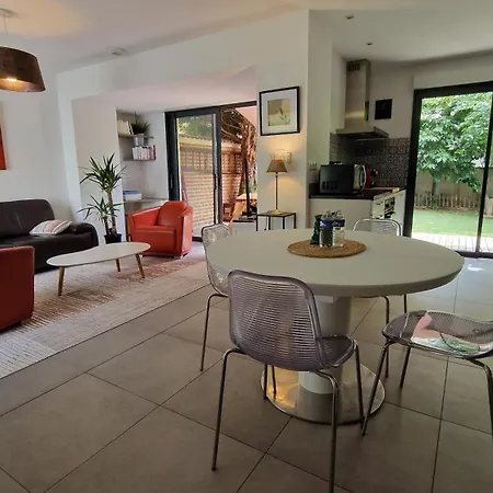 L'evasion Maison Avec Jardin, Climatisation, Parkings Privés, à 5mn à Pied Du Centre